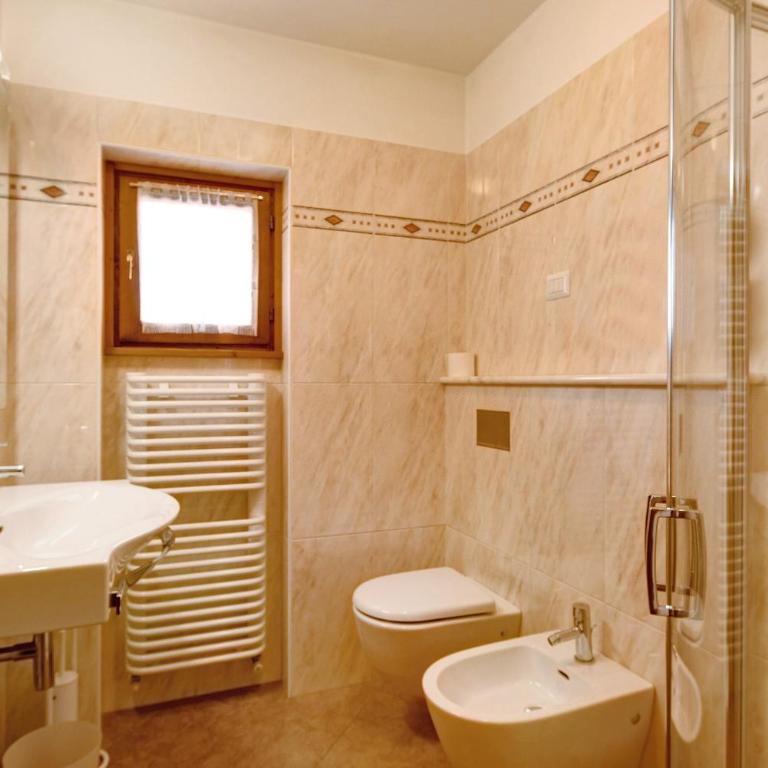 Chalet Meridiana Appartamento 8 - Appartamento Deluxe con 2 Camere da Letto e Balcone - 18