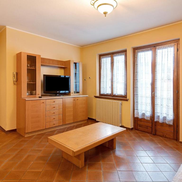 Chalet Meridiana Appartamento 8 - Appartamento Deluxe con 2 Camere da Letto e Balcone - 12