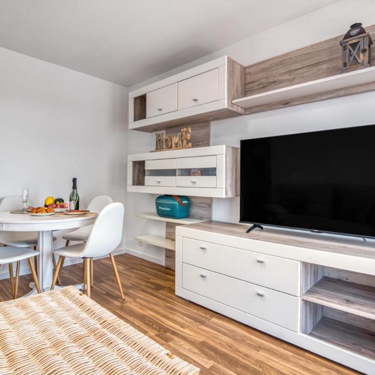 Las Marinas - Apartamento Deluxe de 2 dormitorios con balcón - 3