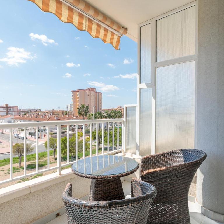 Carmela En Santa Pola - Apartamento Deluxe de 2 dormitorios con balcón - 1