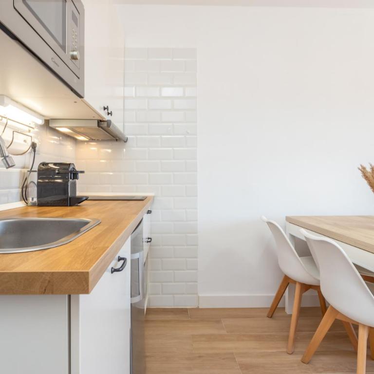 Apartamento Tamarindos 500 - Superior One-Bedroom Apartment with Balcony - 8