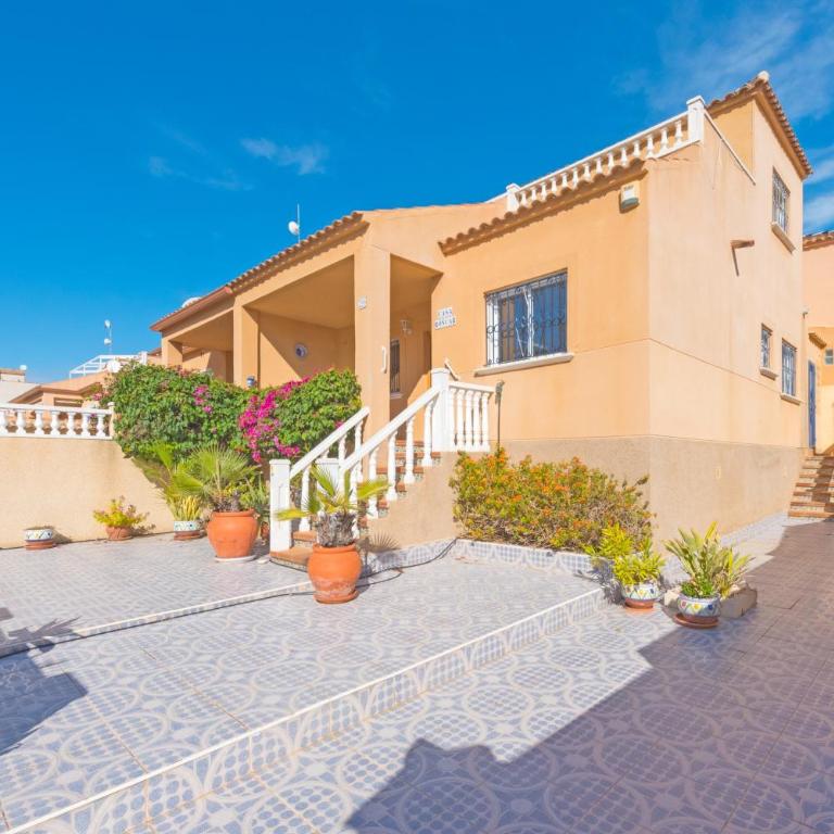 Casa Roncar - Three-Bedroom House - 21