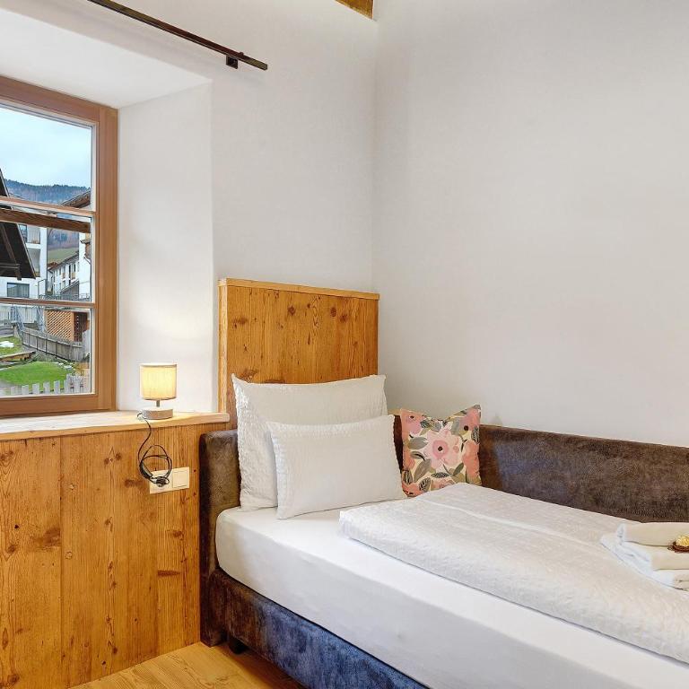 Alpin Chalet Samer Apt Bauernstube - Appartement 3 Chambres Premium avec Balcon - 34