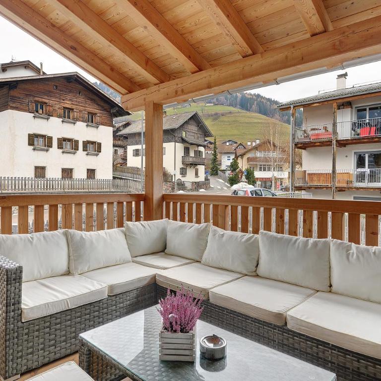 Alpin Chalet Samer Apt Bauernstube - Appartement 3 Chambres Premium avec Balcon - 36