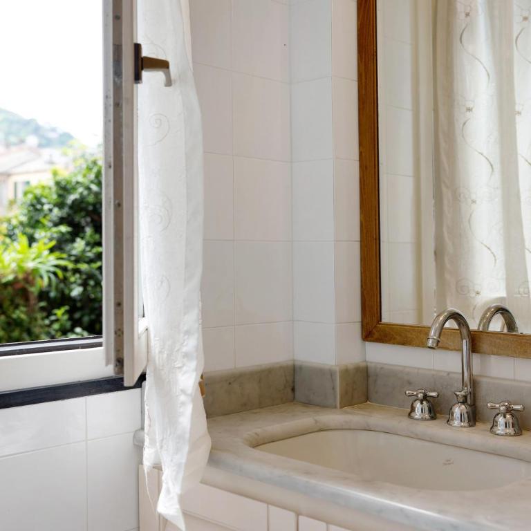 Chéz Dede - Appartamento Deluxe con 2 Camere da Letto e Balcone - 15