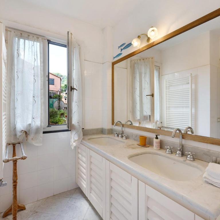 Chéz Dede - Appartamento Deluxe con 2 Camere da Letto e Balcone - 14