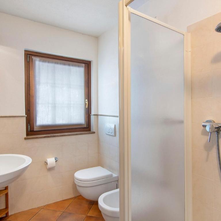 Residence Larice Bianco App n6 - Appartamento Deluxe con 2 Camere da Letto e Balcone - 14
