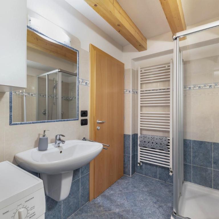 Apartment Latemar Casa Alma - Appartamento Deluxe con 2 Camere da Letto e Vista Giardino - 14