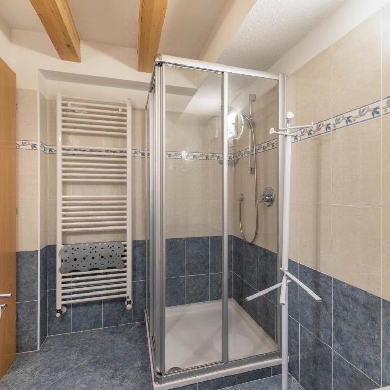 Apartment Latemar Casa Alma - Appartamento Deluxe con 2 Camere da Letto e Vista Giardino - 16
