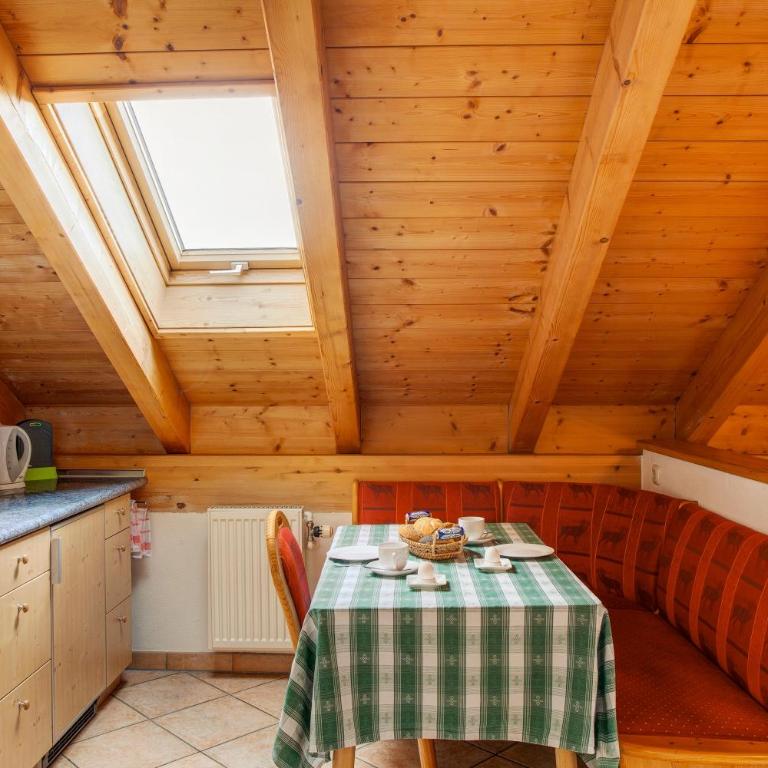 Ferienwohnung Waxenstein - Superior Apartment mit 1 Schlafzimmer und Balkon - 10