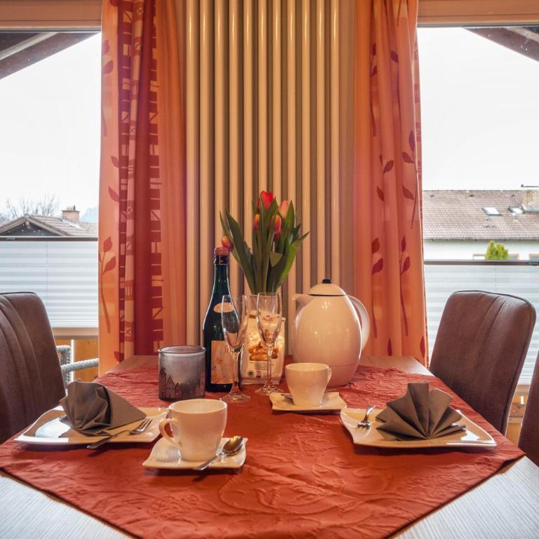 Ferienwohnung Schloßberg - Deluxe-Apartment mit 2 Schlafzimmern und Gartenblick - 5