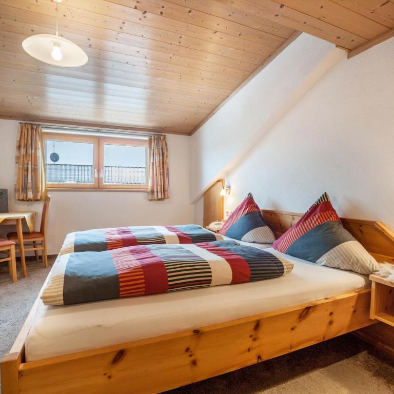 Ferienwohnung Schloßberg - Deluxe-Apartment mit 2 Schlafzimmern und Gartenblick - 9