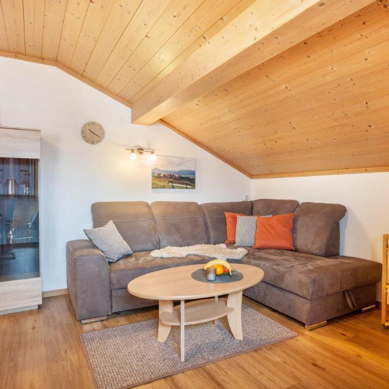 Ferienwohnung Schloßberg - Deluxe-Apartment mit 2 Schlafzimmern und Gartenblick - 3