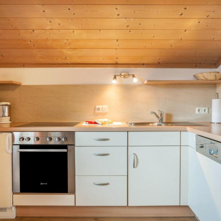 Ferienwohnung Schloßberg - Deluxe-Apartment mit 2 Schlafzimmern und Gartenblick - 7