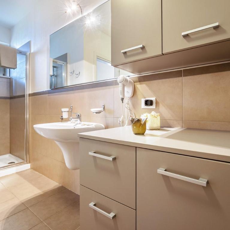 Residence La Villa Principe - Appartamento Deluxe con 2 Camere da Letto e Vista Giardino - 20