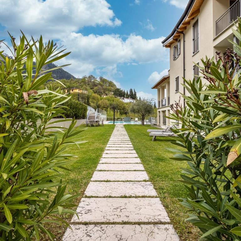 Residence La Villa Principe - Appartamento Deluxe con 2 Camere da Letto e Vista Giardino - 27
