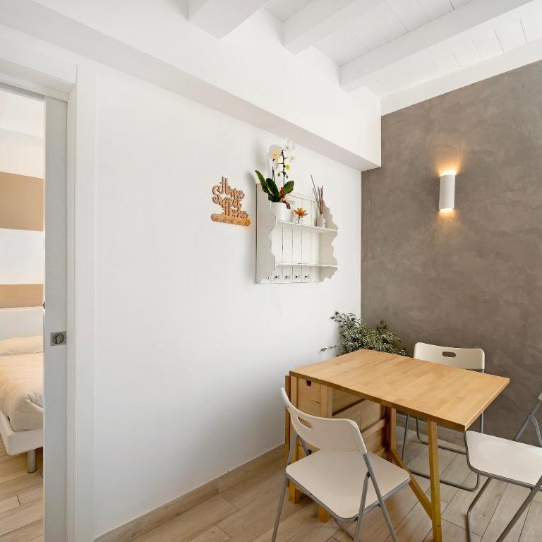 Ama - Appartamento Deluxe con 2 Camere da Letto e Balcone - 9
