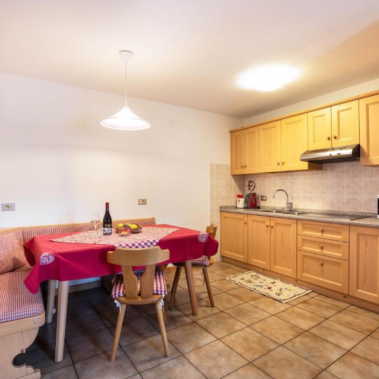 Ciasa Lino Sas da le Doudesc - Appartamento Deluxe con 2 Camere da Letto e Vista Giardino - 12