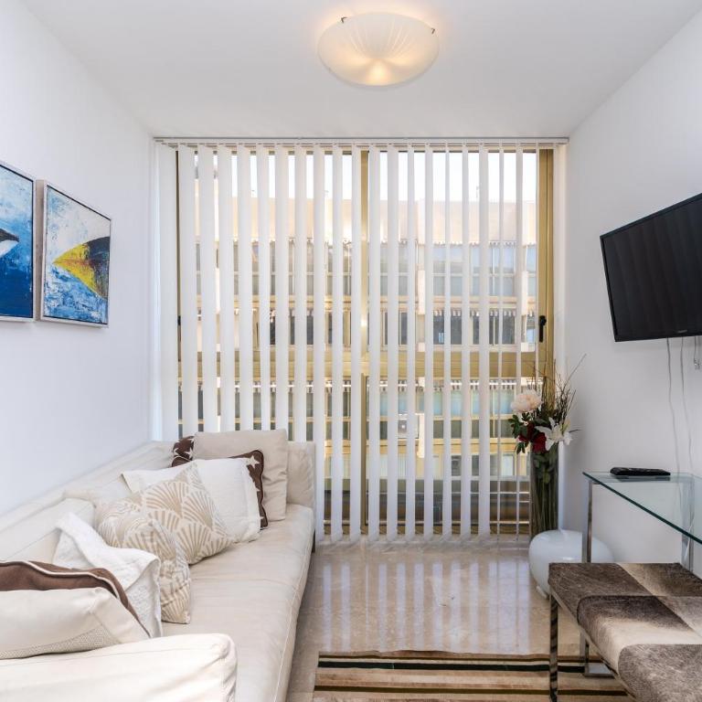 Unique first line apartment - Apartamento Premium de 3 dormitorios con balcón - 20