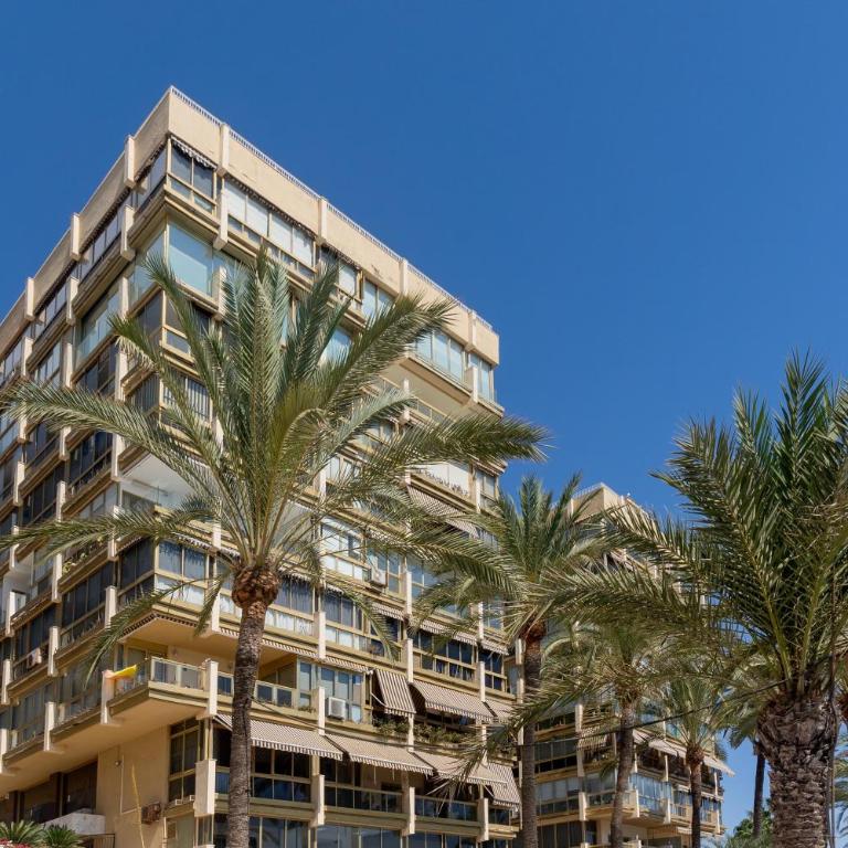 Unique first line apartment - Apartamento Premium de 3 dormitorios con balcón - 24