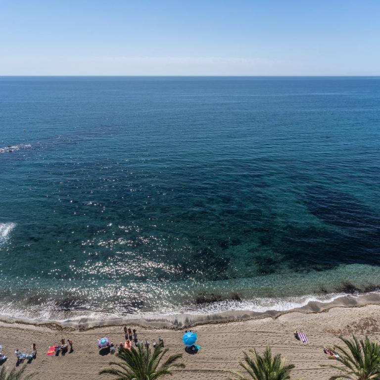 Unique first line apartment - Apartamento Premium de 3 dormitorios con balcón - 25