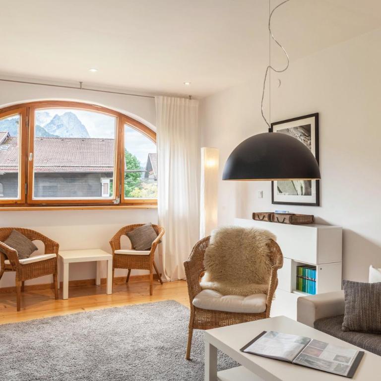Fewo im Blauen Haus Dg - Appartamento Premium con 3 Camere da Letto e Balcone - 1
