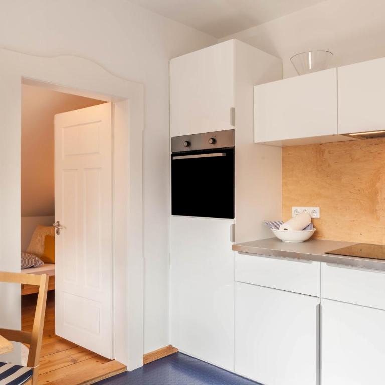 Fewo im Blauen Haus Dg - Appartamento Premium con 3 Camere da Letto e Balcone - 18