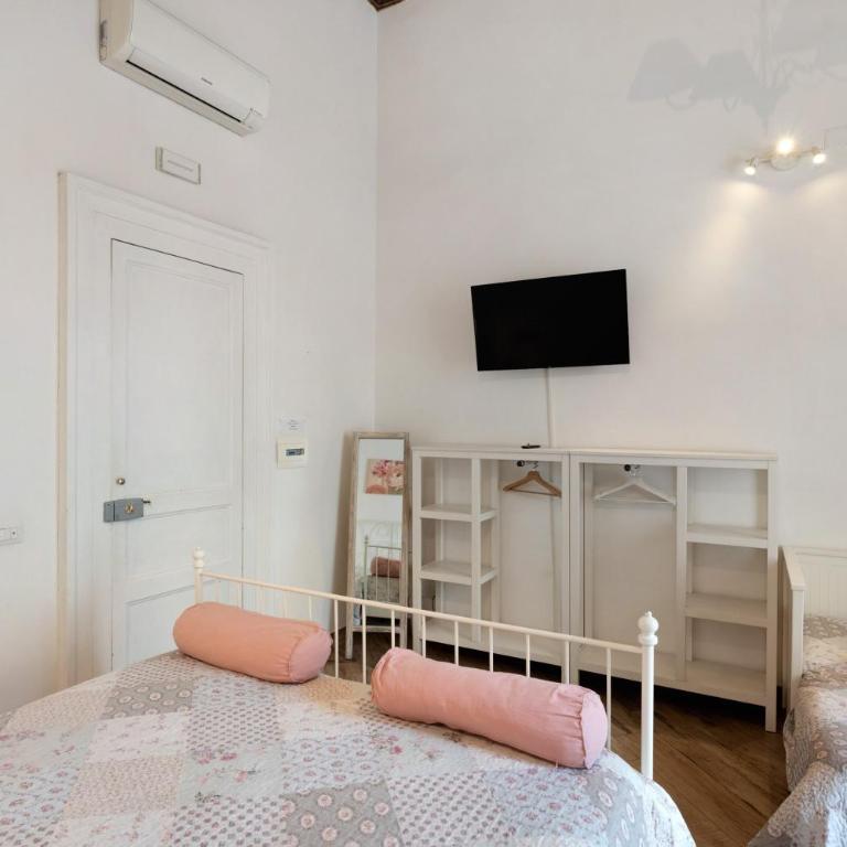 Aparthotel in pieno centro storico - Camera Quadrupla con Doccia - 5