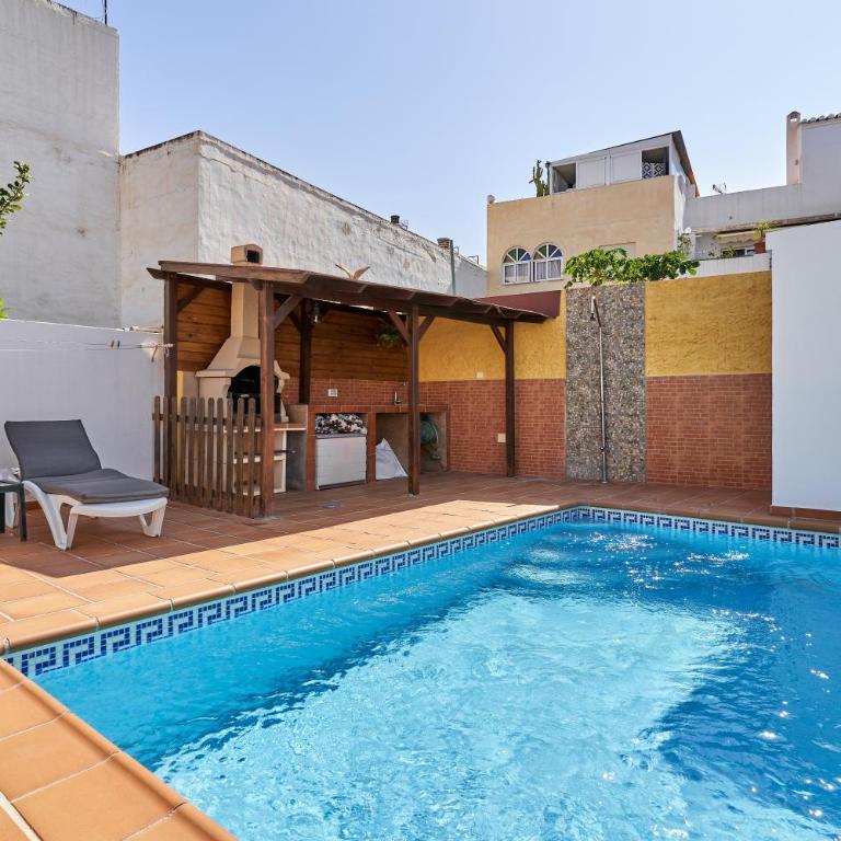 Vivienda con piscina - Superior Apartment with City View - 34