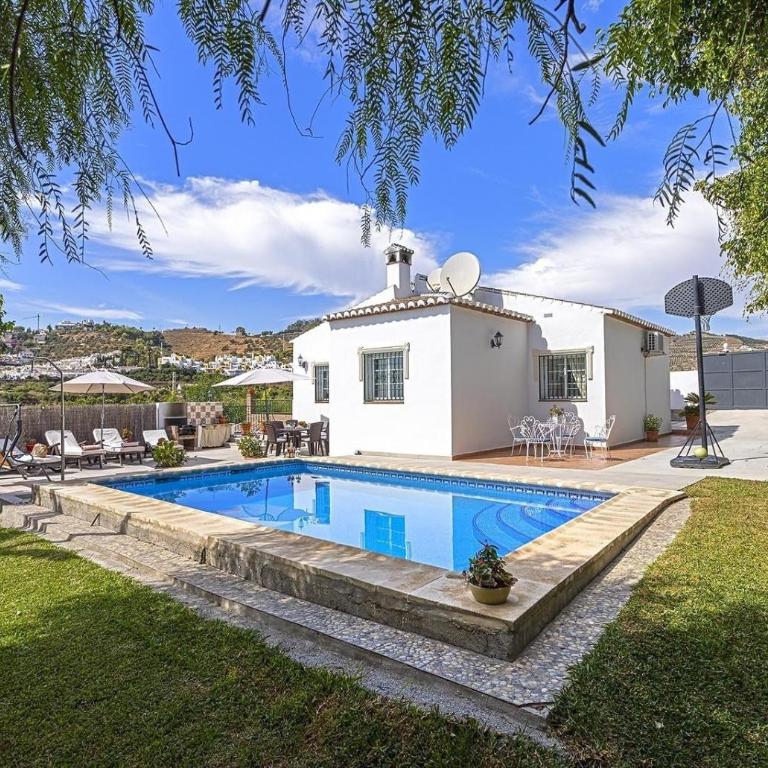 Villa Manuel in Nerja - Villa con vistas al mar - 1