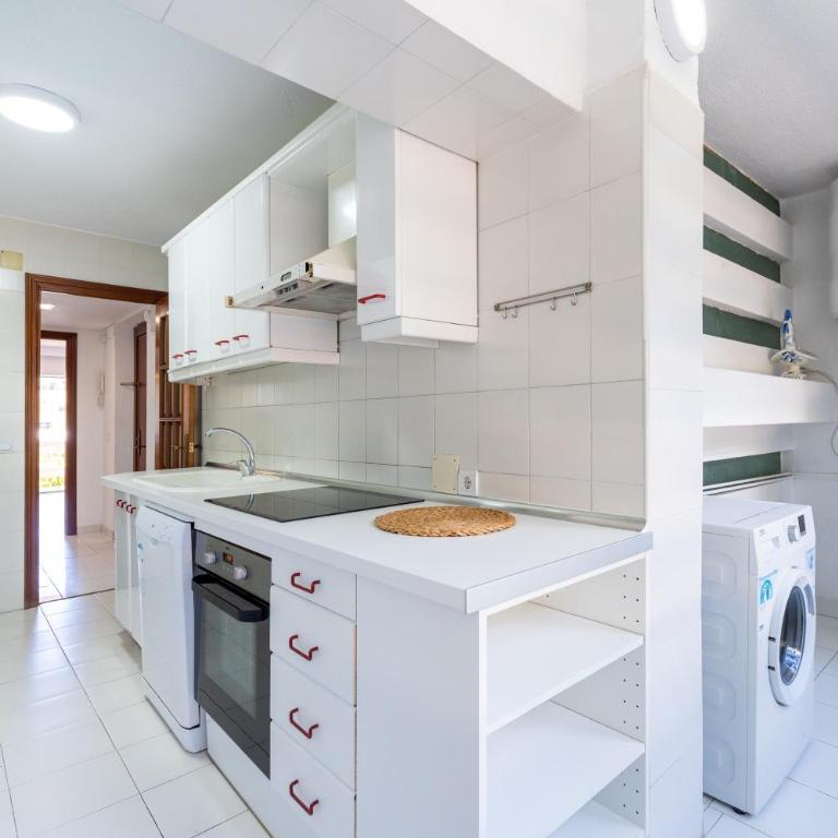 Eurosol Carihuela - Apartamento Premium de 3 dormitorios con balcón - 10