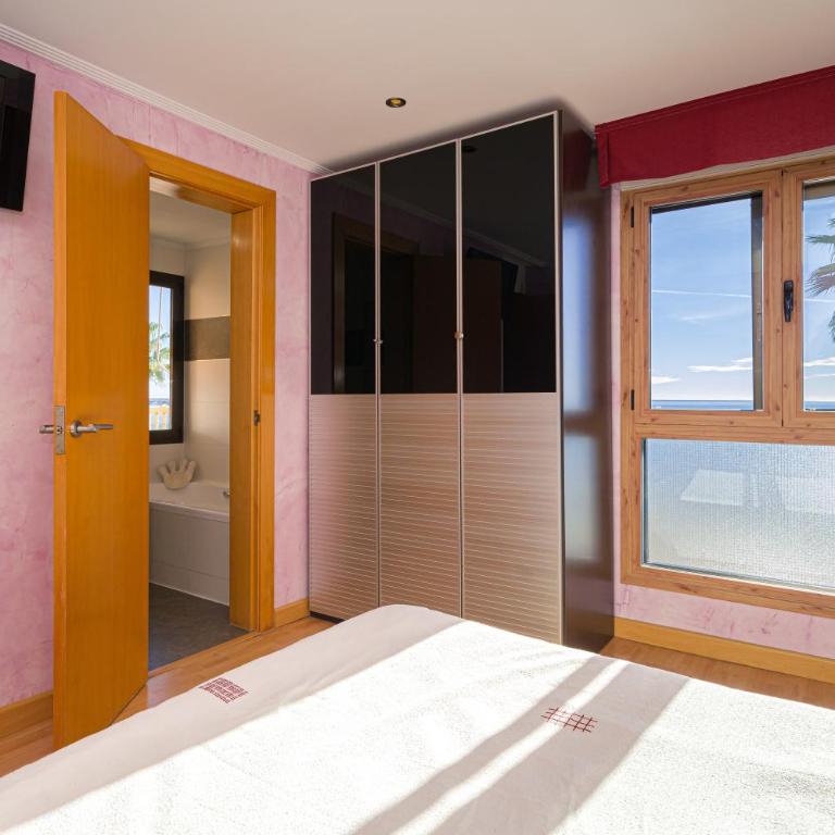 Apto Villajoyosa 1ª línea - Two-Bedroom Deluxe Apartment with Ocean View - 14