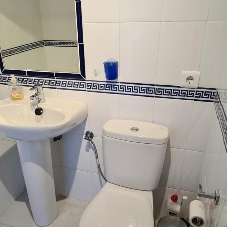 La Cala Apartment - Two-Bedroom Deluxe Apartment with Balcony - 11