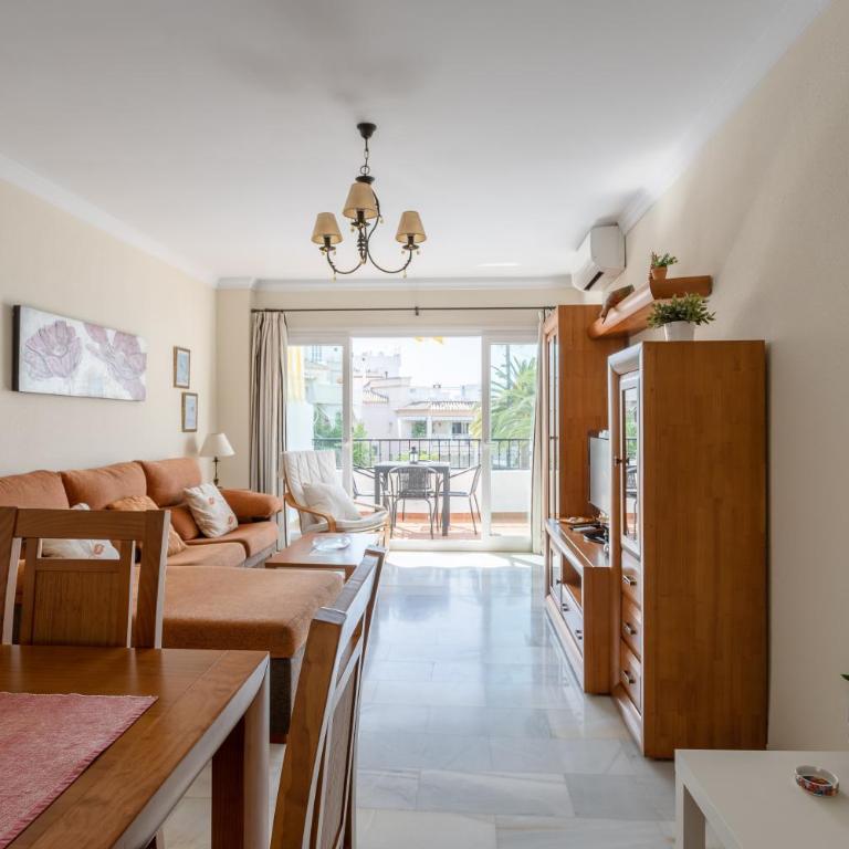 Apartamento Alcazaba Zona Parador - Apartamento Deluxe de 2 dormitorios con vistas al jardín - 5
