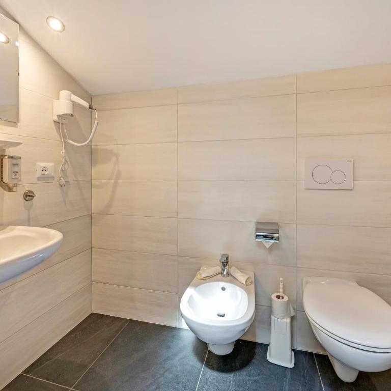 Residence Condor Apt Gitschberg - Appartamento Deluxe con 2 Camere da Letto e Vista Giardino - 16