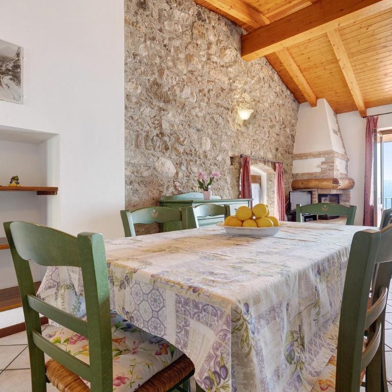 Rustico Spagnol 4 - Appartamento Deluxe con 2 Camere da Letto e Vista Giardino - 2
