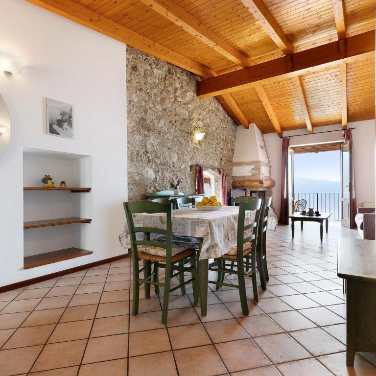 Rustico Spagnol 4 - Appartamento Deluxe con 2 Camere da Letto e Vista Giardino - 1