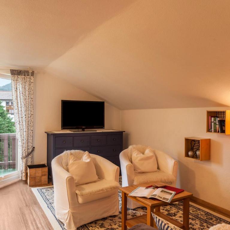 Ferienwohnung Brigitte - Superior One-Bedroom Apartment with Balcony - 1