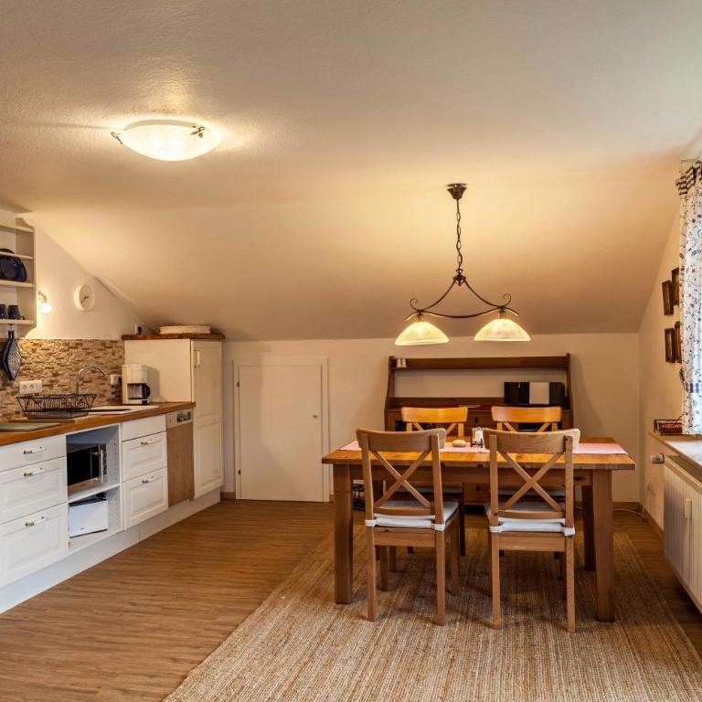 Ferienwohnung Brigitte - Superior One-Bedroom Apartment with Balcony - 7
