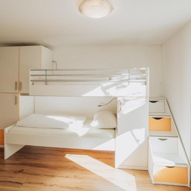 Oberegghof Ferienwohnung Garten - Appartamento Deluxe con 2 Camere da Letto e Vista Giardino - 18