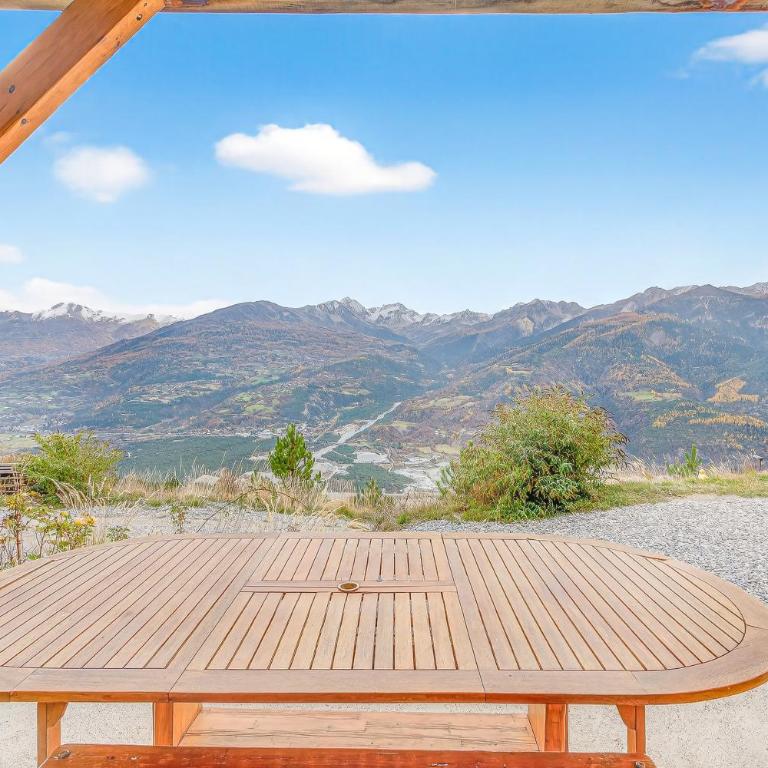 Un coin de paradis à Puy Sanières - Two-Bedroom Deluxe Apartment with Garden View - 30
