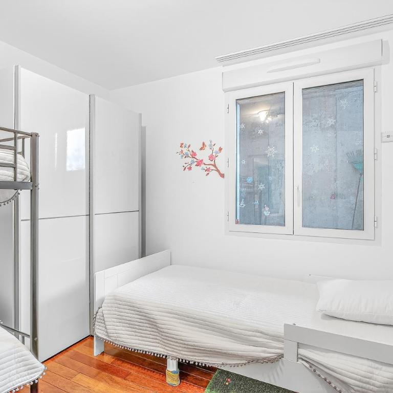 Un coin de paradis à Puy Sanières - Two-Bedroom Deluxe Apartment with Garden View - 18