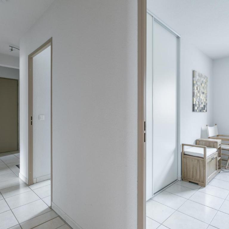 Appart Tout Confort - Appartement 3 Chambres Premium avec Balcon - 20