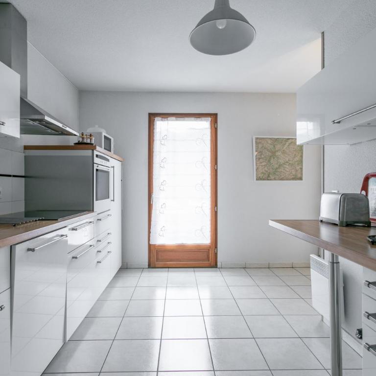 Appart Tout Confort - Appartement 3 Chambres Premium avec Balcon - 9