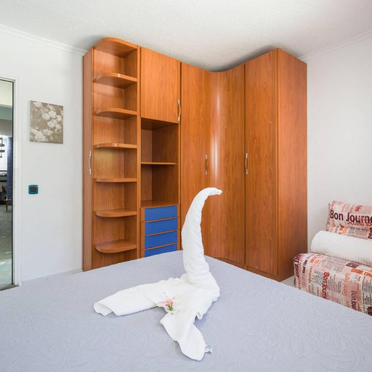 Vacacional Puerto del Carmen - Two-Bedroom Deluxe Apartment with Ocean View - 13