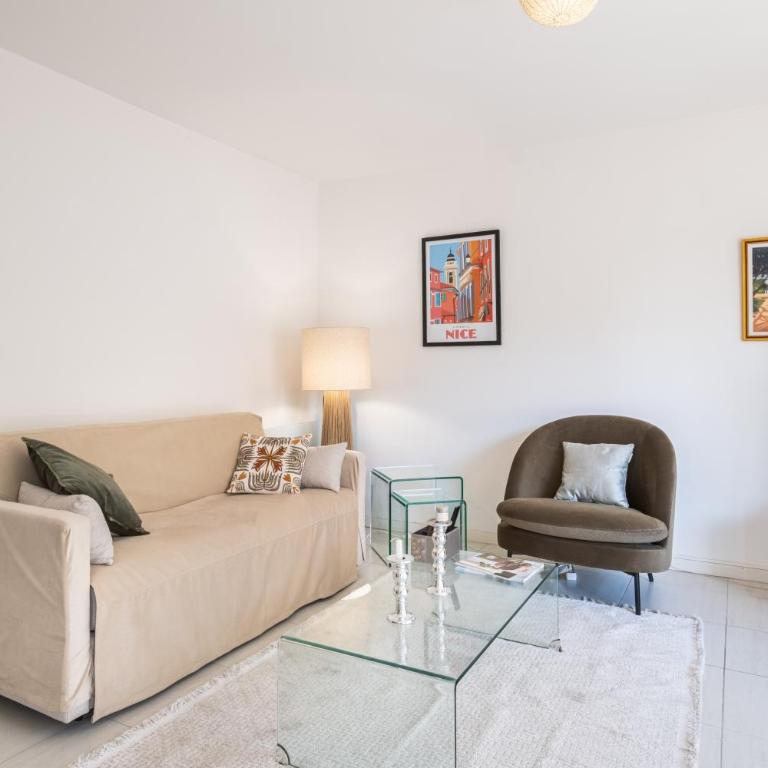 Miramar 2ème Ab002 - Superior One-Bedroom Apartment with Balcony - 8