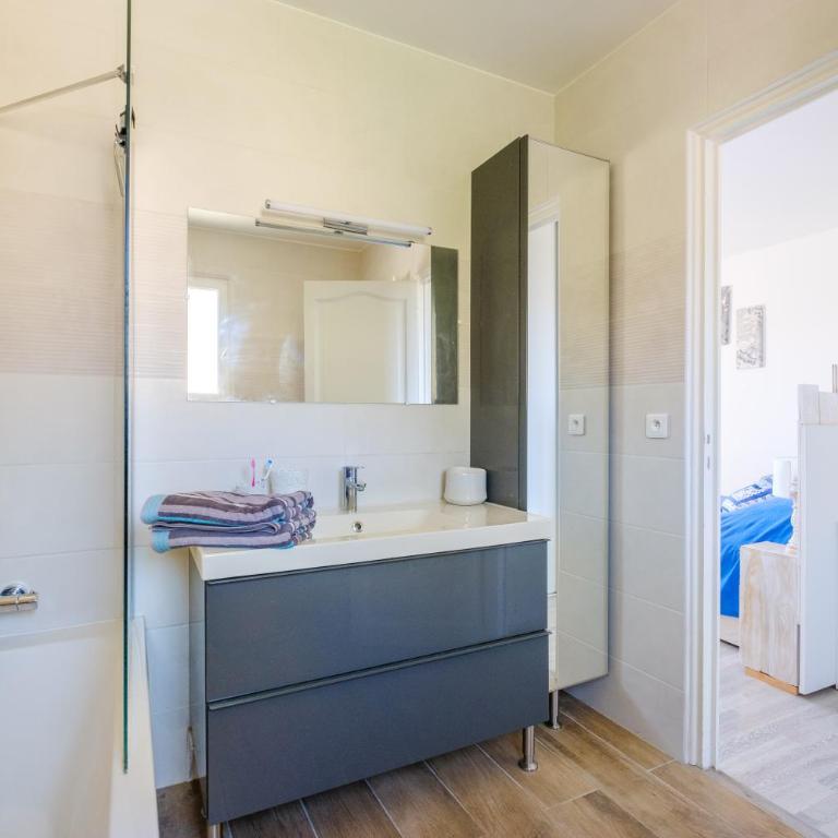 Villa 3 chambres - jardin clim - Maison 3 Chambres - 16