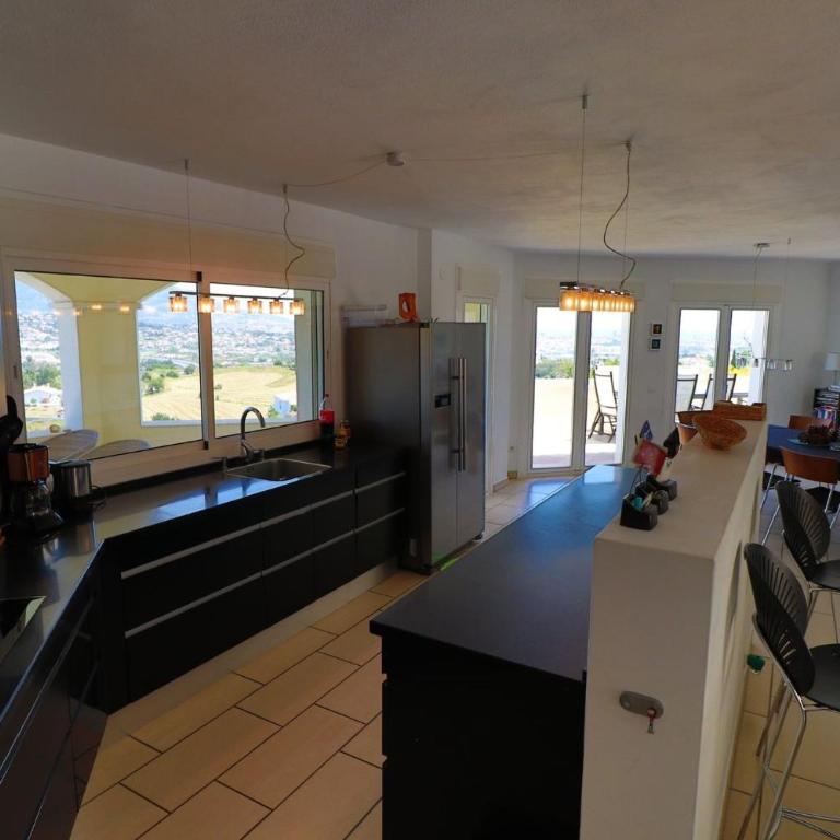 Luxurious villa in the sun - Villa con vistas al mar - 16