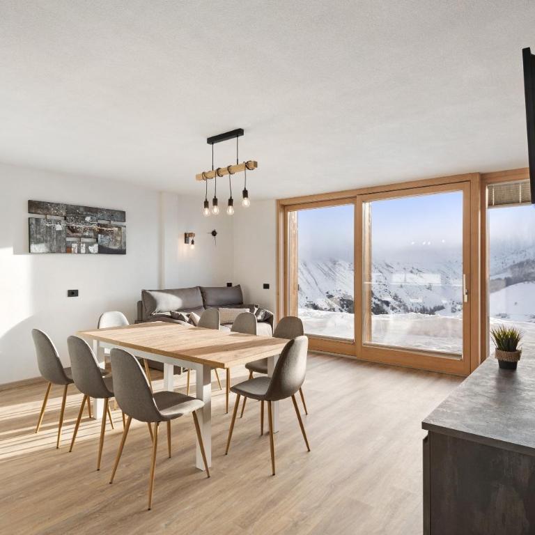 Plaz - Two-Bedroom Chalet - 2