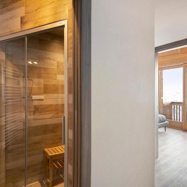 Plaz - Two-Bedroom Chalet - 4